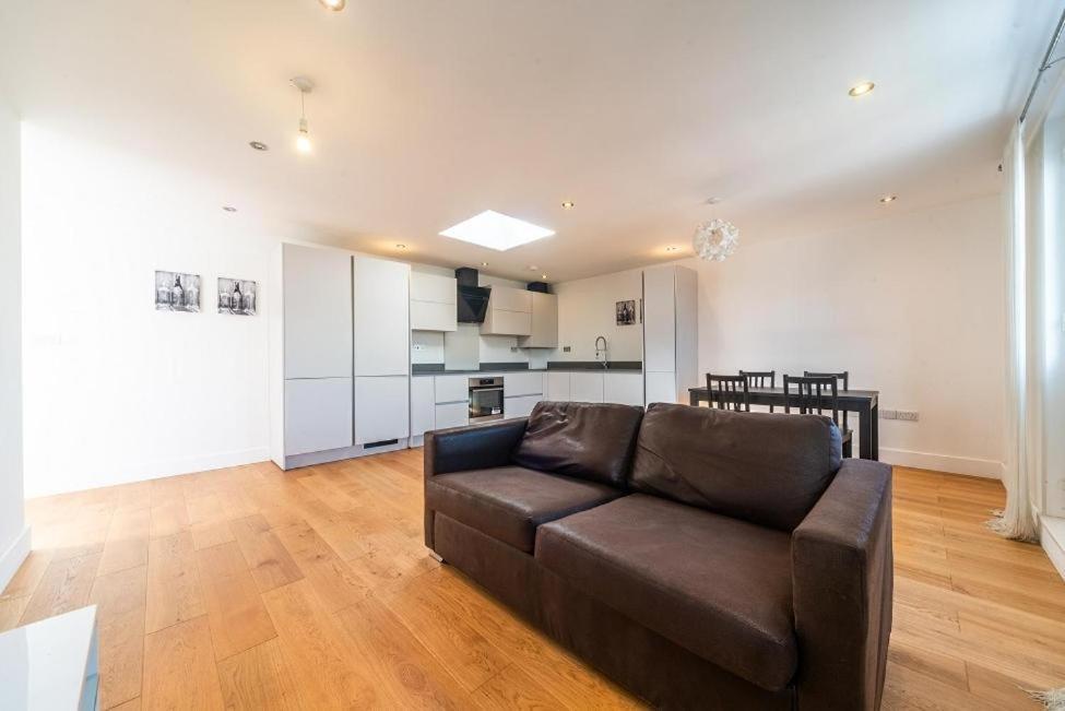 Lovely Penthouse Near Canary Wharf Λονδίνο Εξωτερικό φωτογραφία