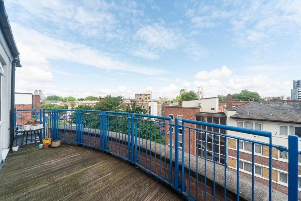 Lovely Penthouse Near Canary Wharf Λονδίνο Εξωτερικό φωτογραφία
